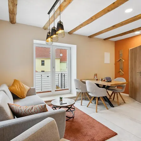 Apartmenthaus Schlag * Naumburg (Saale)