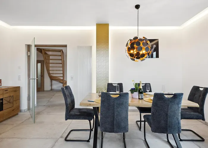 Apartmenthaus Schlag * Naumburg (Saale)