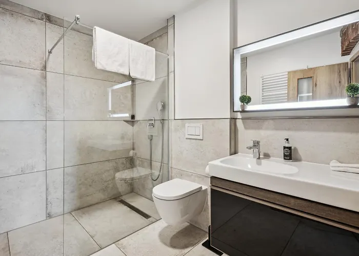 Apartmenthaus Schlag * Naumburg (Saale)